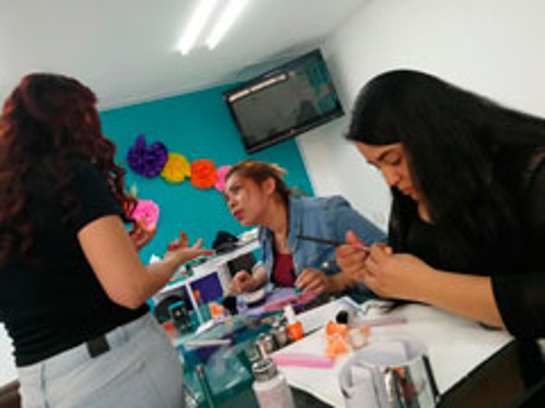 Franquicia Clou Nails & Beauty Franquicia Clou Nails & Beauty