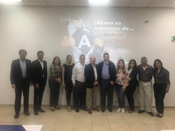 Franquicia ActionCOACH enseña a empresario de El Salvador a incrementar sus ventas y hacer sus negocios más eficientes y productivos