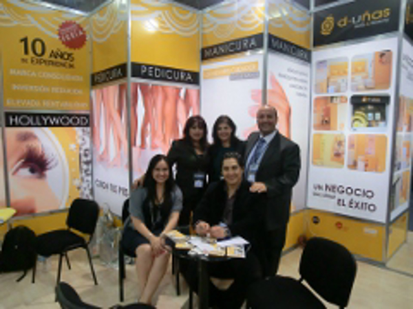 D-uñas concluye 2011 estrenando franquicia en México